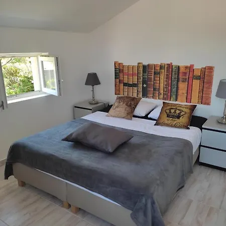 Apartament Dominique, With Private Terrace