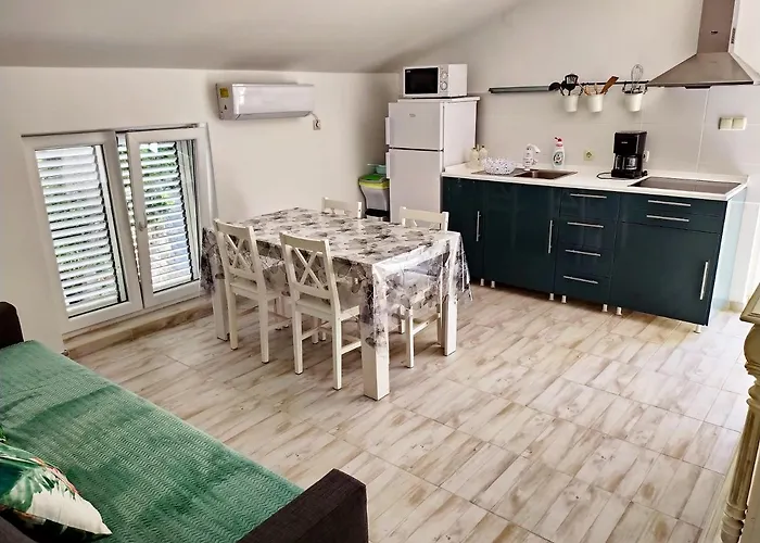 Dominique, With Private Terrace